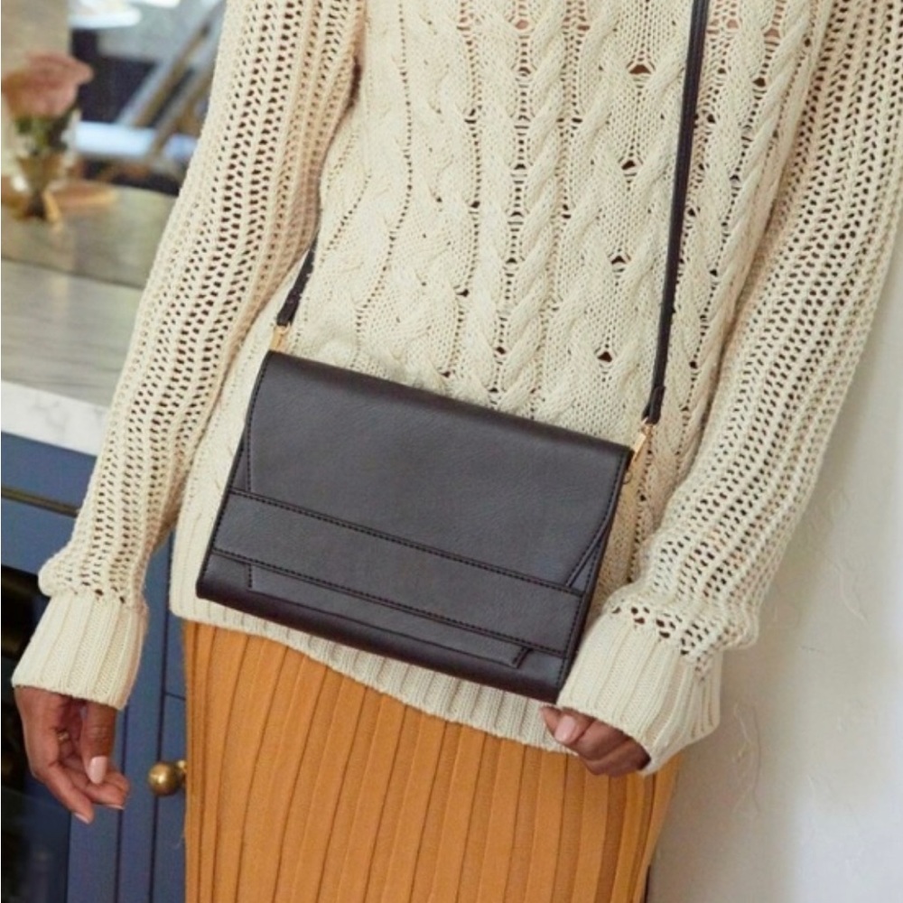 🌺NWT!!🌺🌸SUMMER & ROSE Celine Crossbody🌸